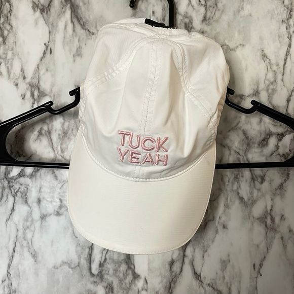 Tuck Yeah Hat With Magnetic Ponytail 